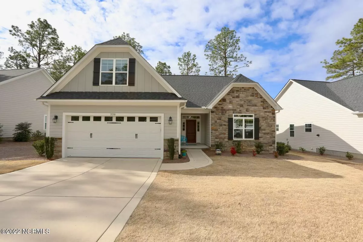 Southern Pines, NC 28387,220 N Bracken Fern Lane