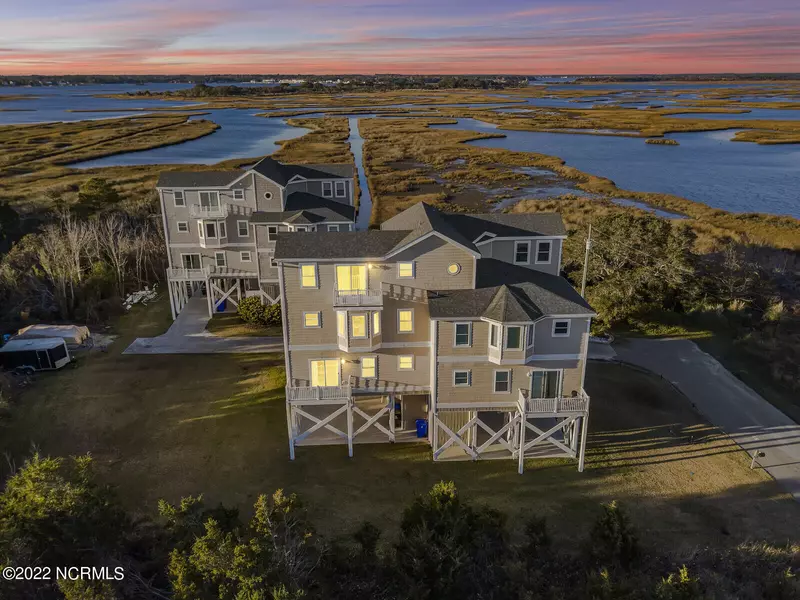 209 Gysgt D W Boatman Drive ##2, North Topsail Beach, NC 28460