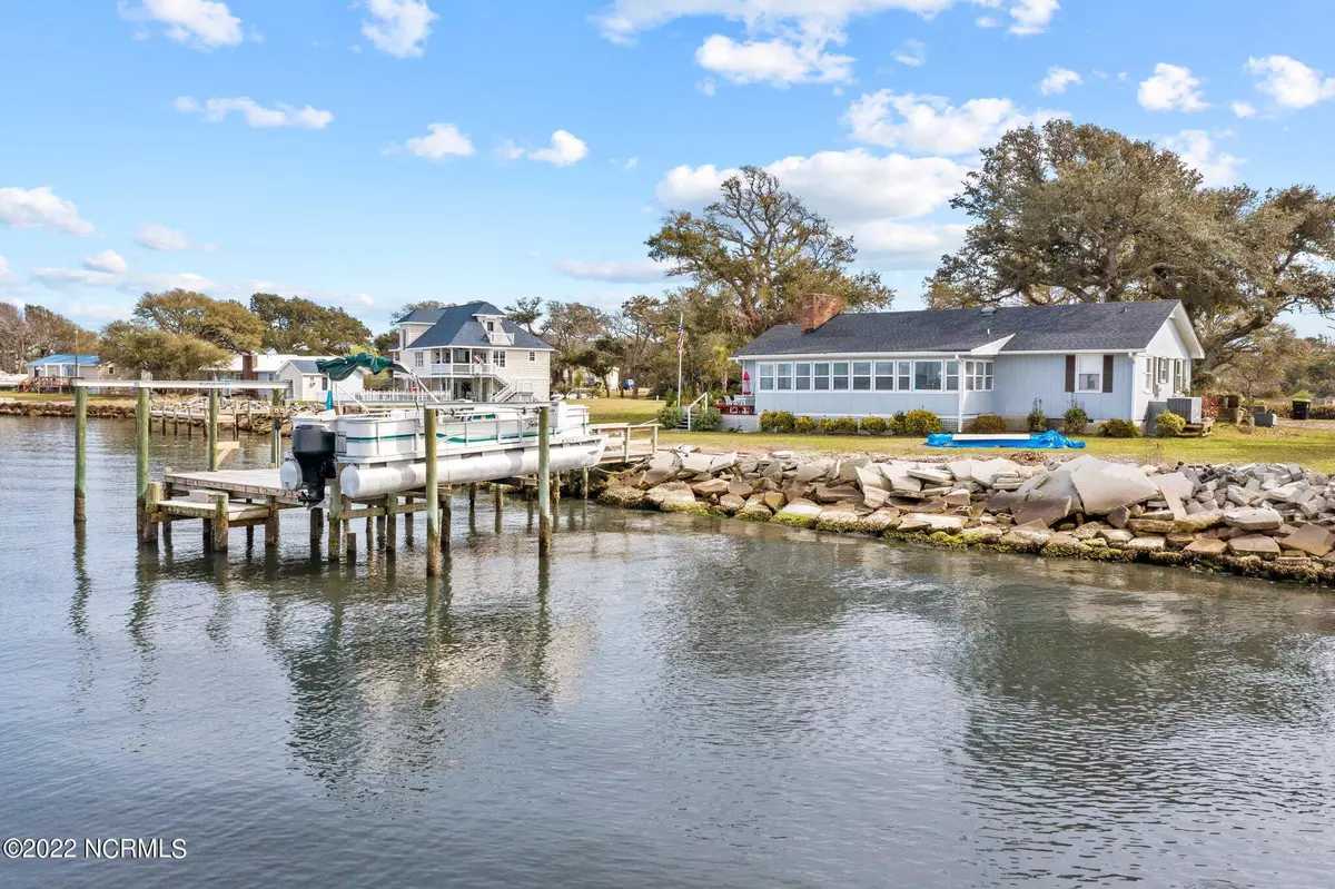 Salter Path, NC 28575,250 Shore DR