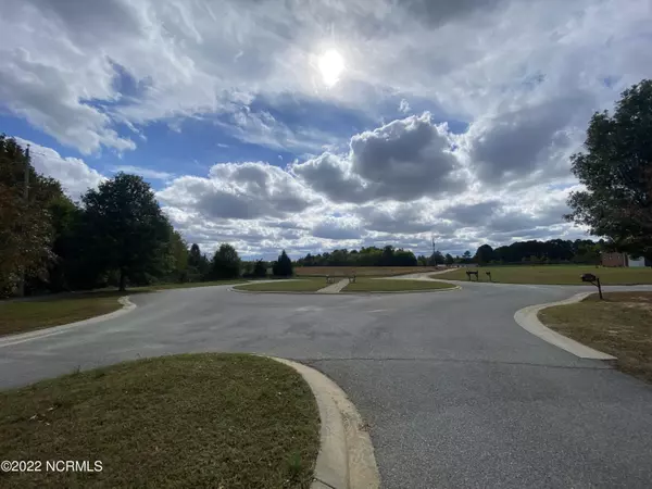 Roanoke Rapids, NC 27870,Cross Creek Parkway