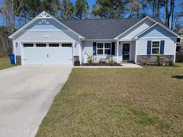 714 Crystal Cove Court, Sneads Ferry, NC 28460