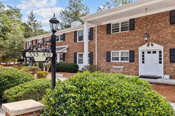 333 Driftwood Circle, Southern Pines, NC 28387