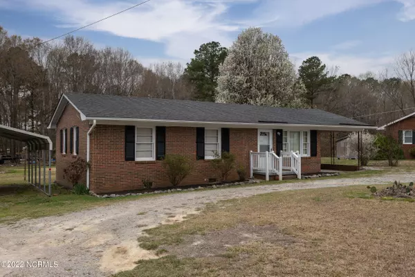 3835 Us Highway 264a, Walstonburg, NC 27888