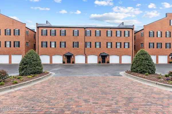 423 W Main ST #301,  Washington,  NC 27889