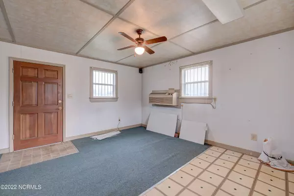 Teachey, NC 28464,3393 Nc 11