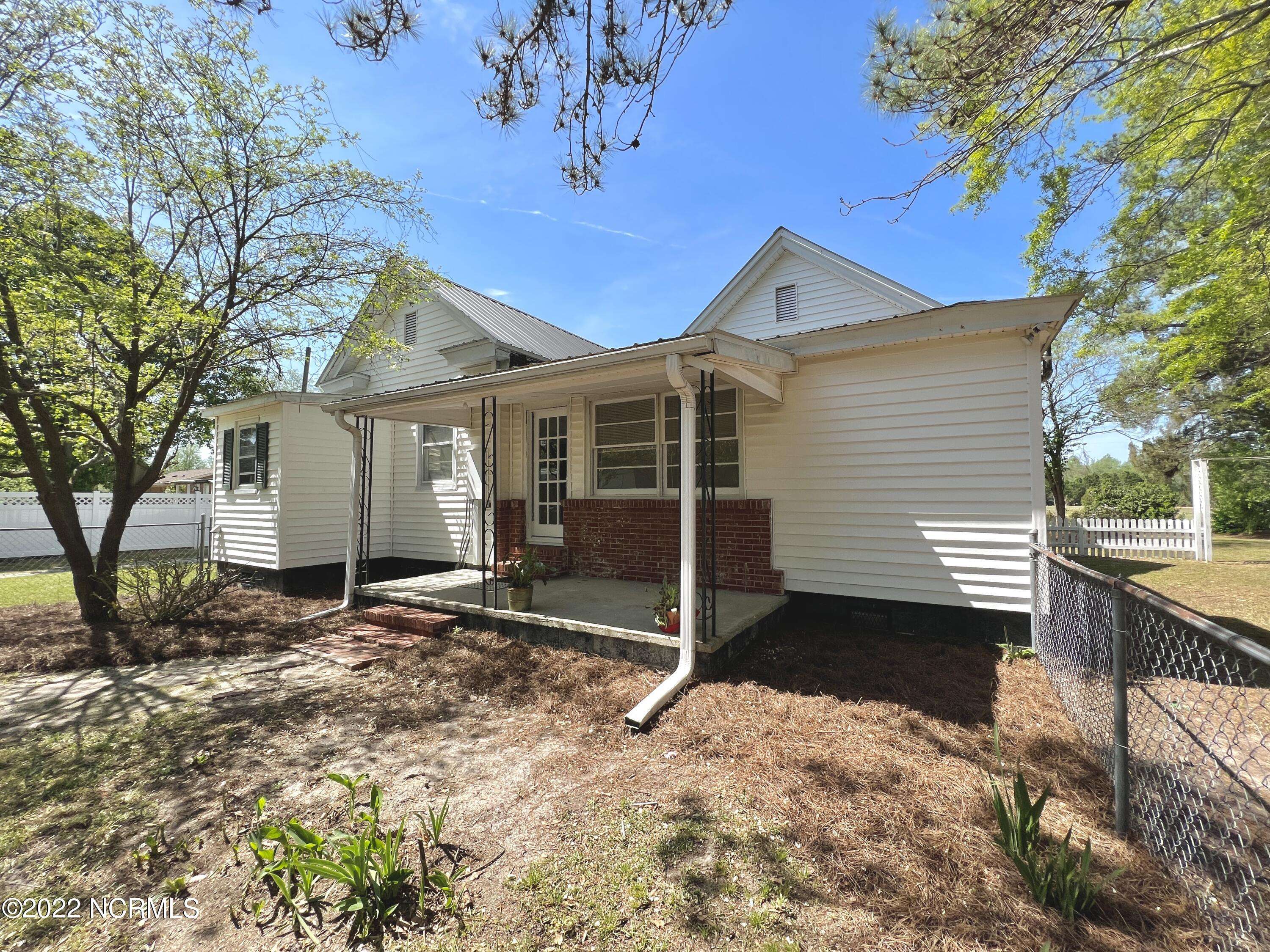 Kinston, NC 28504,2423 Fred Everett RD