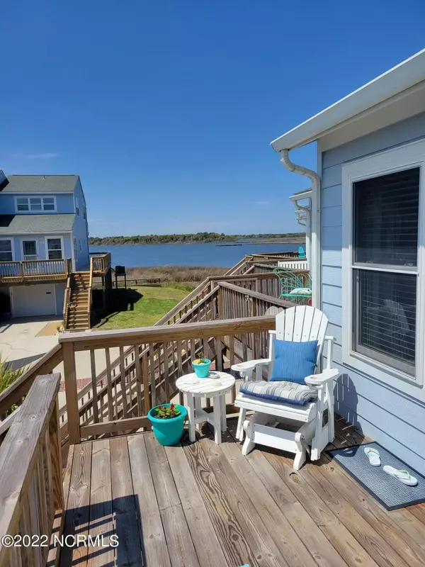 North Topsail Beach, NC 28460,32 Bermuda Landing Place