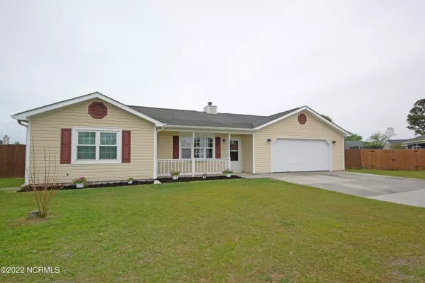 Hubert, NC 28539,604 Cannon Court