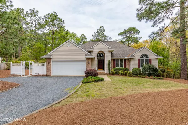 111 Woodcrest Road, Southern Pines, NC 28387