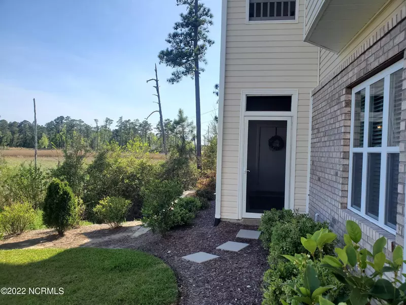 4201 River RD #103, Wilmington, NC 28412