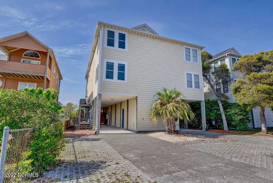 419a N New River DR, Surf City, NC 28445