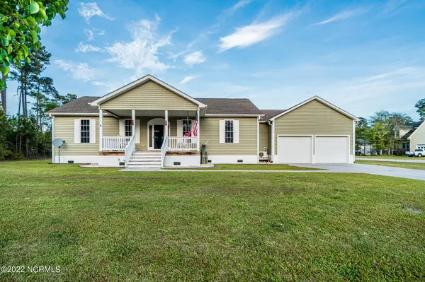 200 Thompson Field CIR, Gloucester, NC 28528