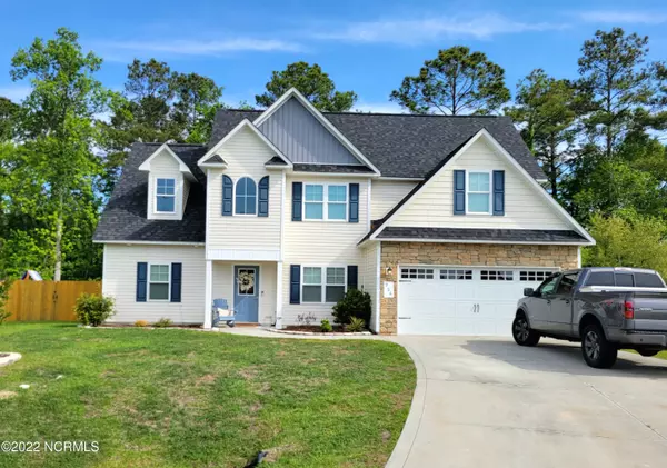 906 Gulf Chase Court, Sneads Ferry, NC 28460