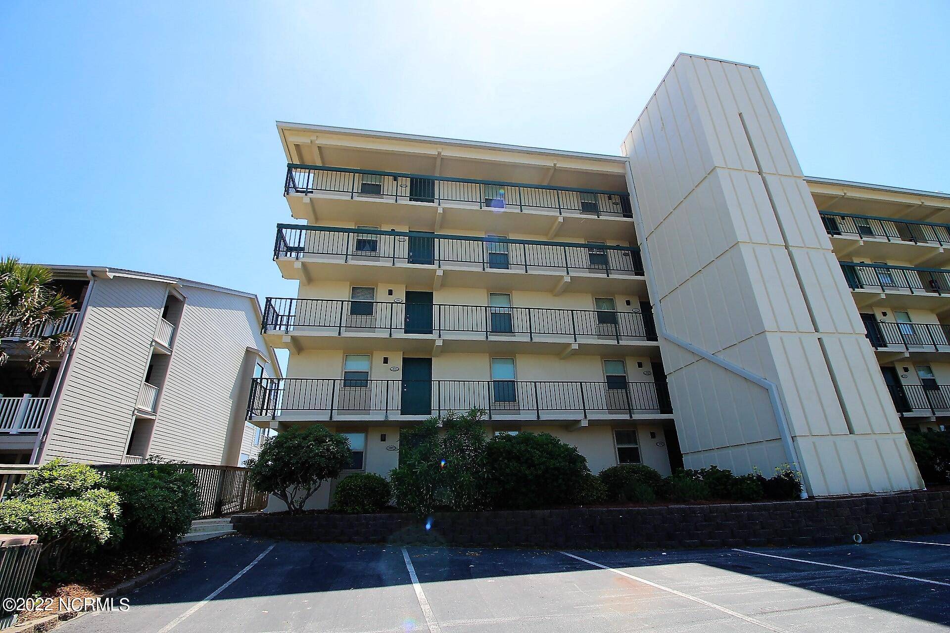 2305 W Ft Macon RD #101, Atlantic Beach, NC 28512