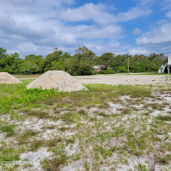 Harkers Island, NC 28531,198 Stacy Drive