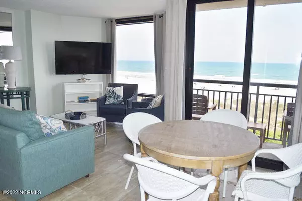 Wrightsville Beach, NC 28480,2700 N Lumina Avenue #412