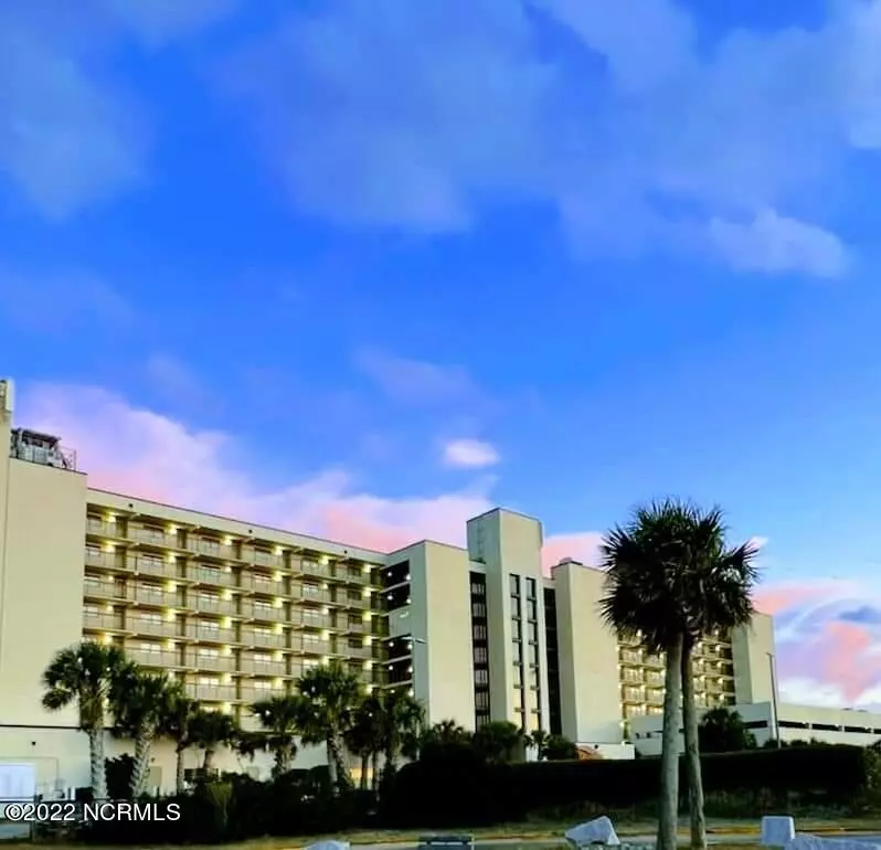 Wrightsville Beach, NC 28480,2700 N Lumina Avenue #412