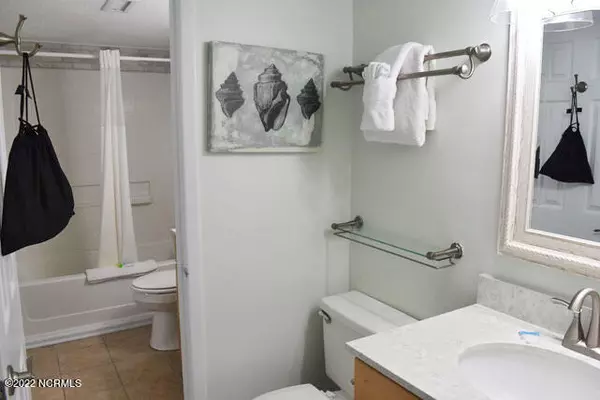 Wrightsville Beach, NC 28480,2700 N Lumina Avenue #412