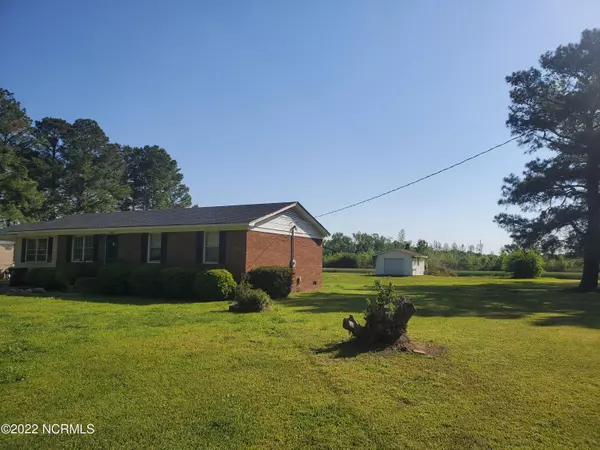 Grimesland, NC 27837,1089 S Grimesland Bridge RD