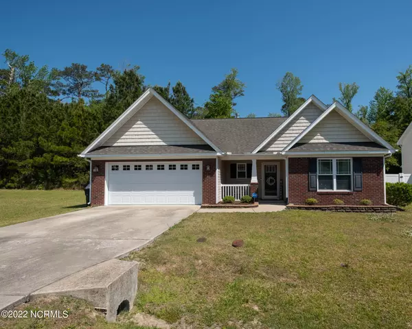 447 Peregrine Ridge Drive, New Bern, NC 28560