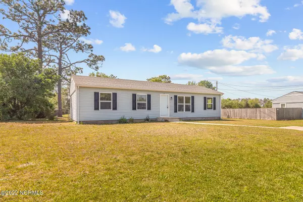 Hubert, NC 28539,79 Crown Point RD