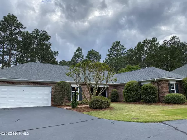 16 Middleton CT, Southern Pines, NC 28387