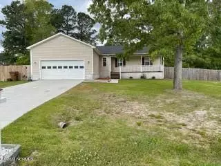 137 Fodder Drive, Hubert, NC 28539