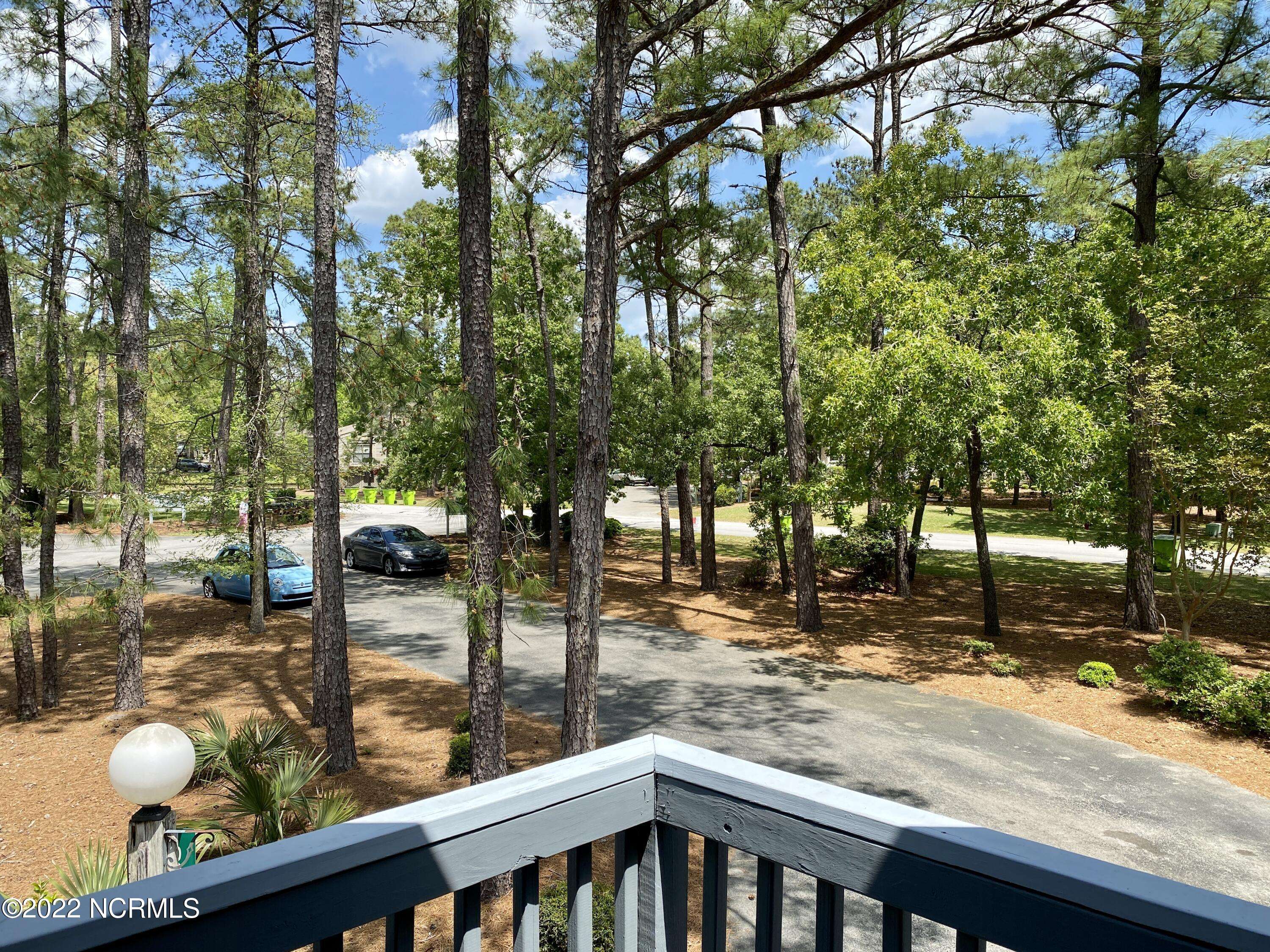 New Bern, NC 28560,10041 Windward DR