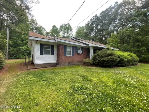 7230 Us 264 A, Walstonburg, NC 27888