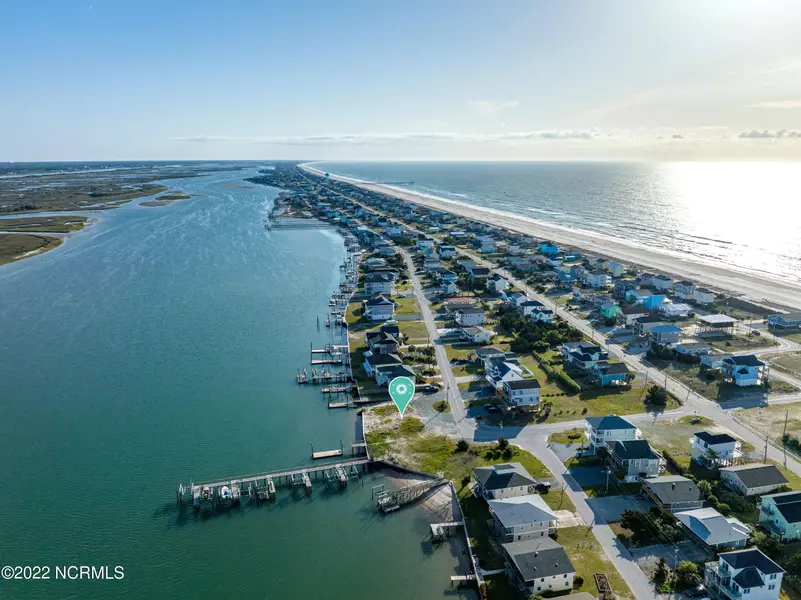 21 Carolina Boulevard, Topsail Beach, NC 28445