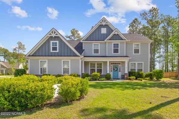 100 E Goldeneye CT, Sneads Ferry, NC 28460