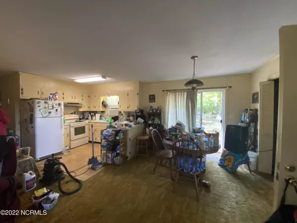 Snow Hill, NC 28580,305 Eastover DR