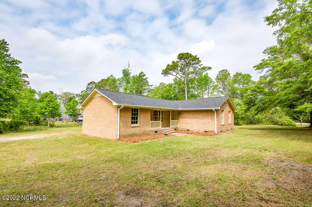 Hubert, NC 28539,103 Glencroft RD