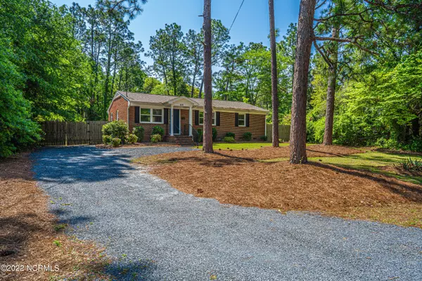 Southern Pines, NC 28387,515 N Saylor ST