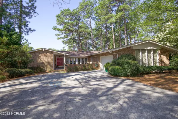 Pinehurst, NC 28374,5 Alpine Place