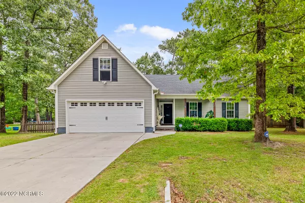 318 Sugarberry Court, Jacksonville, NC 28540