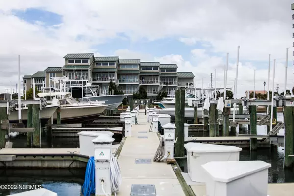 Morehead City, NC 28557,301 Arendell Street #15