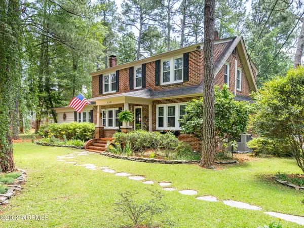 Southern Pines, NC 28387,320 E Morganton RD