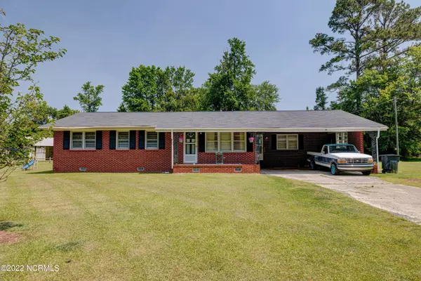 3456 Fountaintown RD, Chinquapin, NC 28521