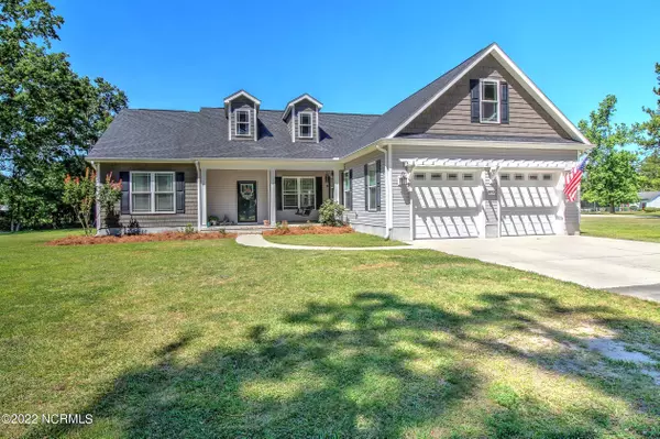 893 Calabash Road NW, Calabash, NC 28467