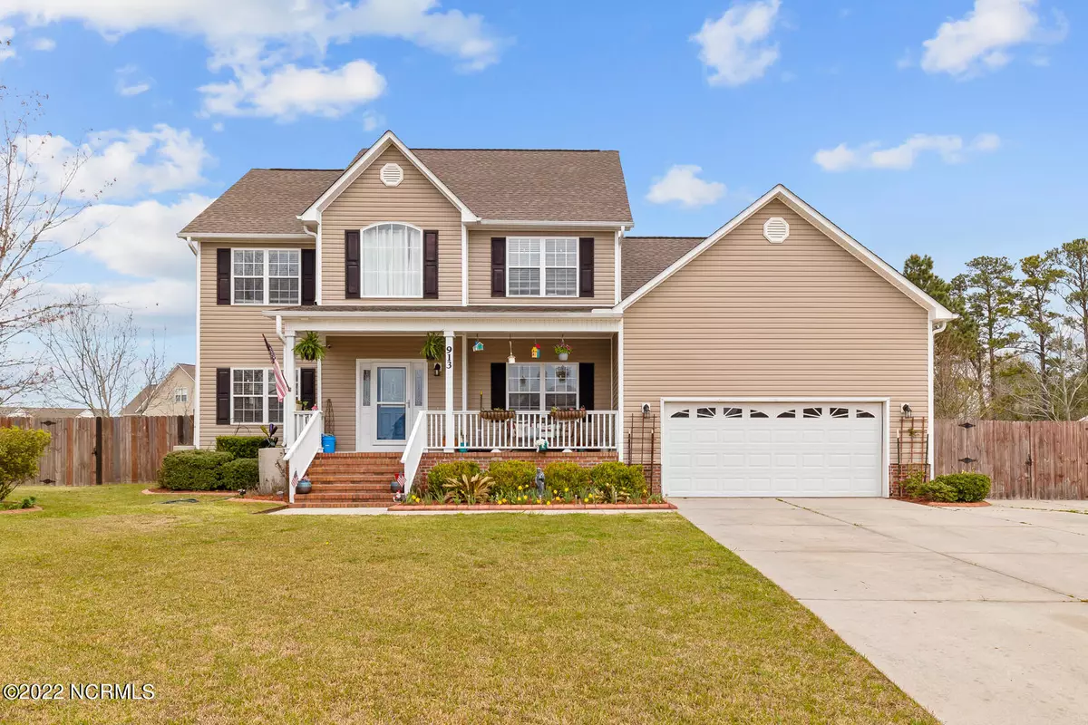 Swansboro, NC 28584,913 Morganser DR