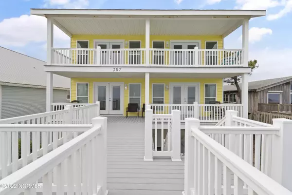 Holden Beach, NC 28462,207 Ocean BLVD W