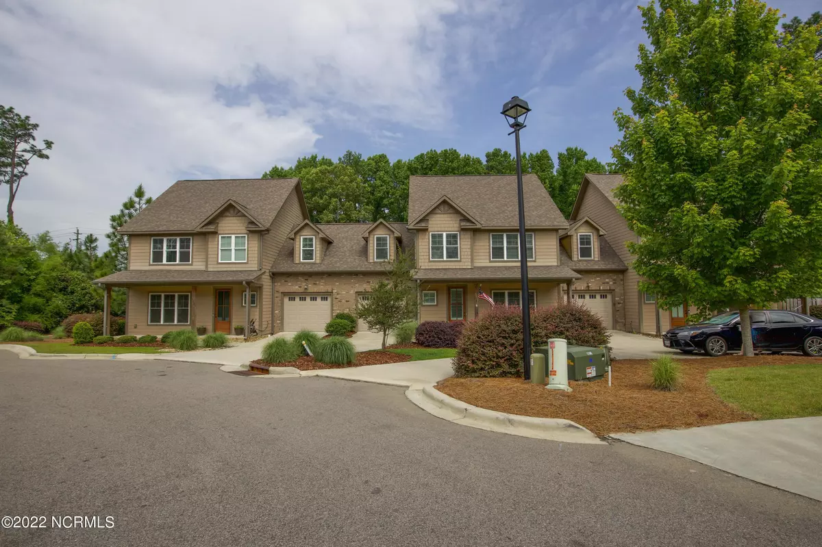 Southern Pines, NC 28387,129 Pinebranch CT