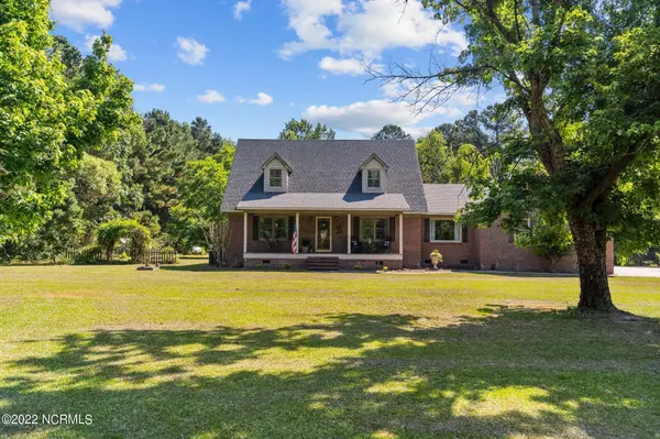 214 N Fourth AVE, Atkinson, NC 28421