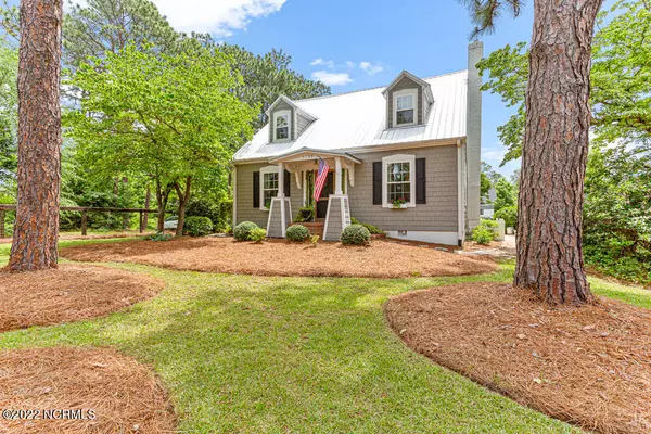 1195 N May Street, Southern Pines, NC 28387