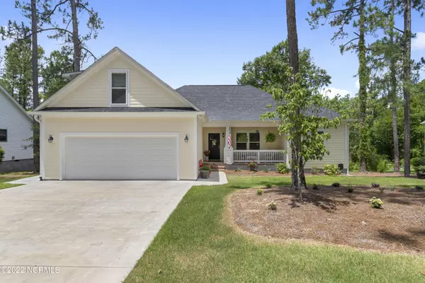 3870 White Blossom CIR, Southport, NC 28461