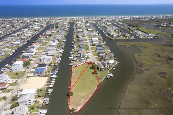 30823084 3rd Street, Surf City, NC 28445