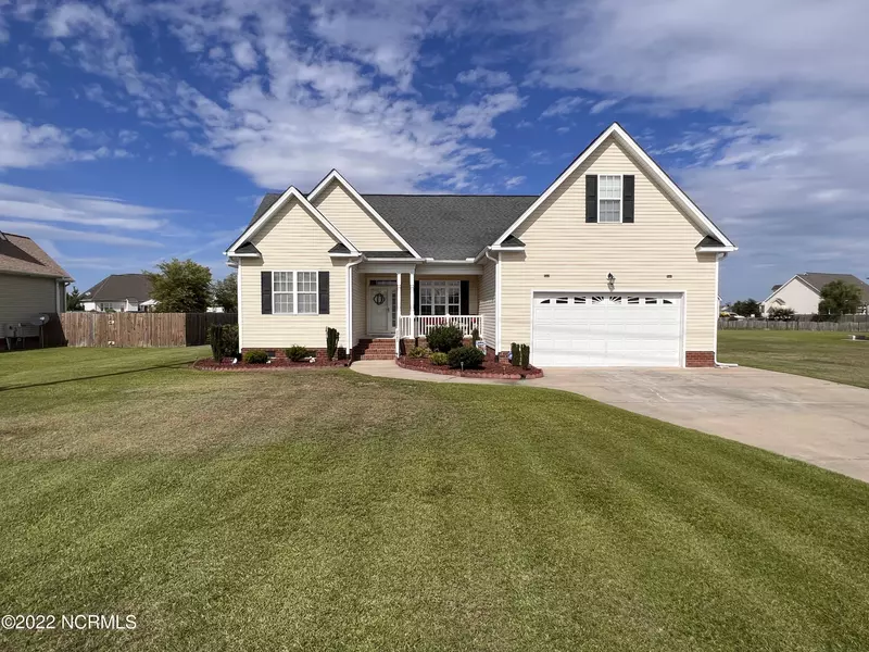 2743 Ange ST, Winterville, NC 28590