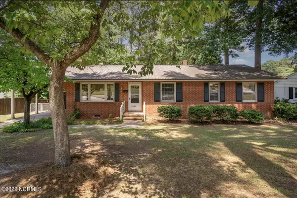 2526 Huntington Road, Fayetteville, NC 28303