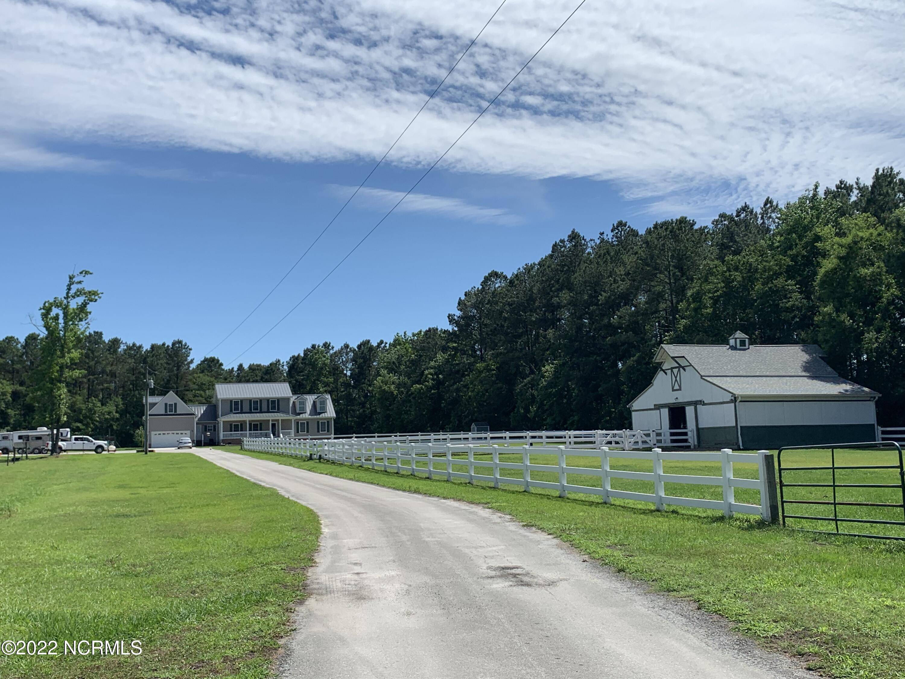 Richlands, NC 28574,191 Sweet LN